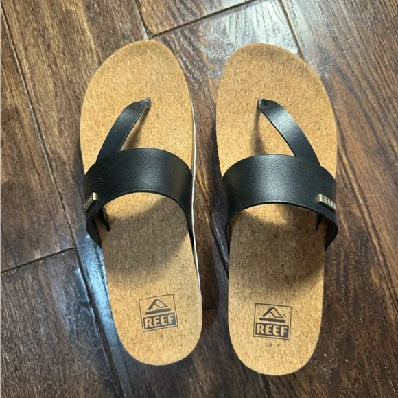 REEF WOMENS CUSHION
SOL HI SANDALS, Size 8, NEVER WORN - Picture 3 of 9